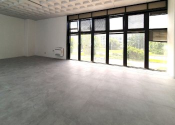 20250507_114042.jpg - Locale Commerciale Via Orzinuovi, Brescia (zona Chiesanuova) - foto 4