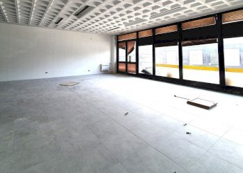 20250507_114629.jpg - Locale Commerciale Via Orzinuovi, Brescia (zona Chiesanuova) - foto 6