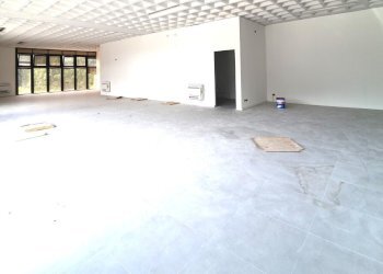 20250507_114512.jpg - Locale Commerciale Via Orzinuovi, Brescia (zona Chiesanuova) - foto 7