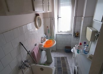 9.jpg - Quadrilocale Via Paolo Diana, Sarzana - foto 8