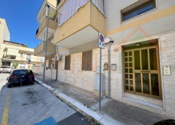 IMG_5045.JPG.jpg - Trilocale Via della Libertà, Monopoli - foto 11