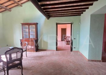 salottino01.jpg - Casale Strada Montiano 10, Ficulle - foto 14