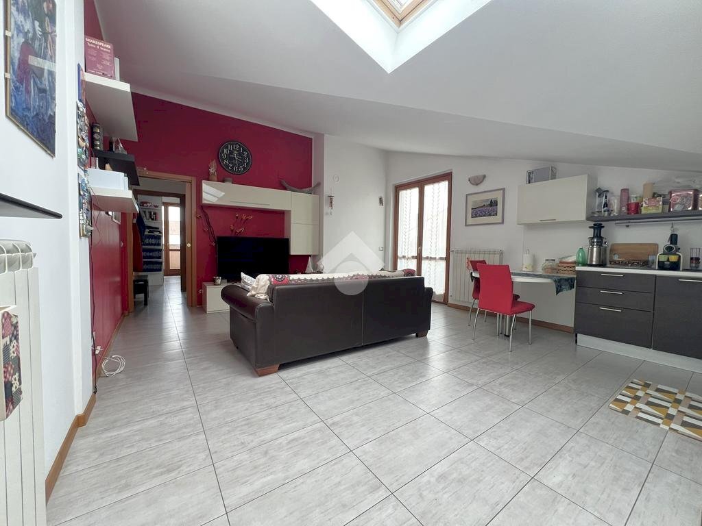 Bilocale Via Ticino, Carugate - foto 1