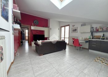 Bilocale Via Ticino, Carugate - foto 1