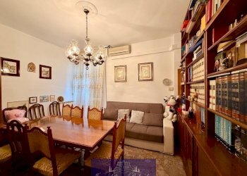 WhatsApp Image 2026-01-28 at 17.12.18 (7).jpeg - Quadrilocale Via Ungheria, Firenze - foto 1