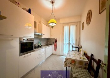 WhatsApp Image 2026-01-28 at 17.12.18 (11).jpeg - Quadrilocale Via Ungheria, Firenze - foto 2