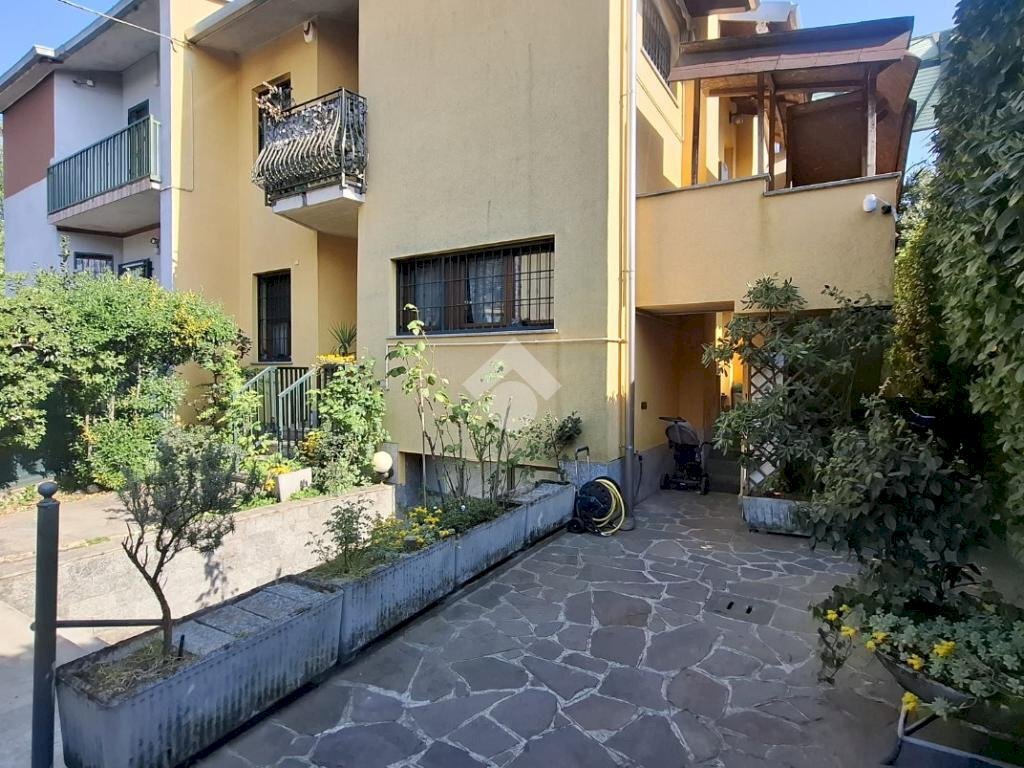 Porzione di casa Novate Milanese, Novate Milanese - foto 1