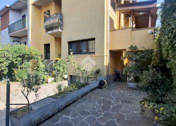 Porzione di casa Novate Milanese, Novate Milanese - foto 1