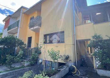 Portion of a house Via Giovanni Boccaccio, Novate Milanese - photo 2