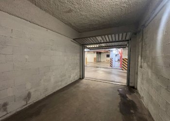 200776e9-569f-42ae-bd6e-f59bf3d25067.JPG - Box Via Carlo Alberto 29, Torino (zona Centro) - foto 1