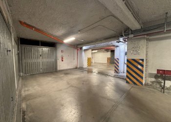 IMG_2471.JPG - Box Via Carlo Alberto 29, Torino (zona Centro) - foto 3