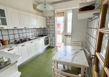 IMG_0707.jpeg - Appartamento Via Amerigo Vespucci 37 R, Genova (zona Pegli) - foto 2