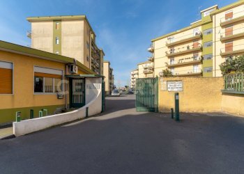 Via Fratelli Bandiera 13 (1).jpg - Appartamento Via Fratelli Bandiera 13, Gravina di Catania - foto 1