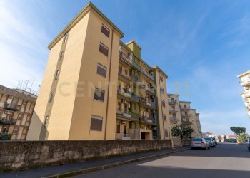 Via Fratelli Bandiera 13 (3).jpg - Appartamento Via Fratelli Bandiera 13, Gravina di Catania - foto 3