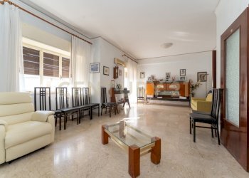 Via Fratelli Bandiera 13 (16).jpg - Appartamento Via Fratelli Bandiera 13, Gravina di Catania - foto 16