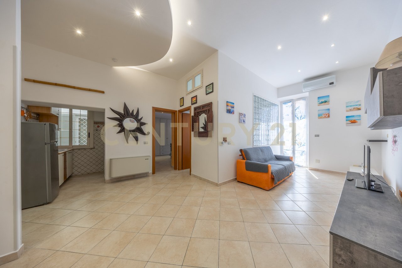 Prima foto .JPG - Quadrilocale Piazza Pia 10, Anzio - foto 1