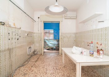 DSC06576.jpg - Quadrilocale Via Carrubella 8, Gravina di Catania - foto 4