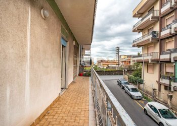 DSC06566.jpg - Quadrilocale Via Carrubella 8, Gravina di Catania - foto 8