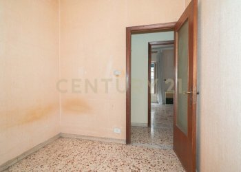 DSC06559.jpg - Quadrilocale Via Carrubella 8, Gravina di Catania - foto 14