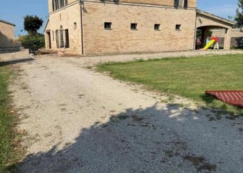 REC8.jpg - Rustico Recanati - foto 8