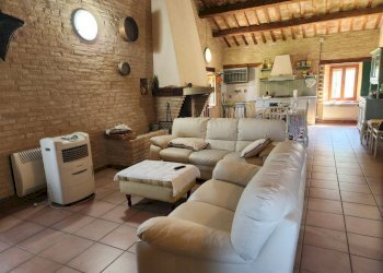 REC16.jpg - Rustico Recanati - foto 16