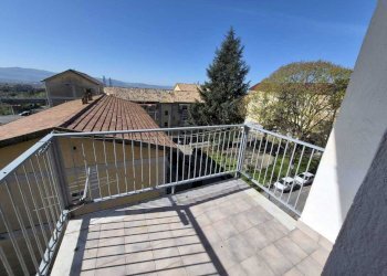 WhatsApp Image 2026-04-13 at 09.45.47(2).jpeg - Quadrilocale Via Razionale 5, Lamezia Terme - foto 8