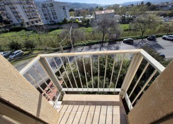 WhatsApp Image 2026-04-13 at 09.45.46(1).jpeg - Quadrilocale Via Razionale 5, Lamezia Terme - foto 13