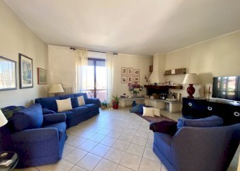 1.jpeg - Appartamento Viale Europa 13, Grinzane Cavour - foto 1