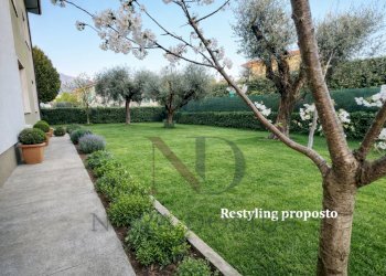 Giardino fiorito con vista montagna (Grande)_wm (G - Villa Via dei Laghi 10, Castelnuovo Magra - foto 8