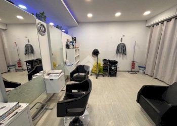 Shop Str. San Faustino, Modena - photo 3