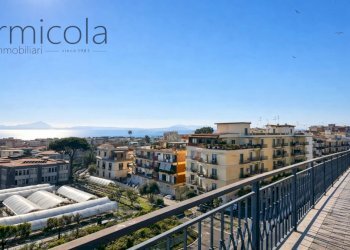 Quadrilocale Portici - foto 1