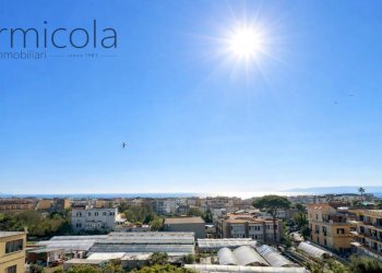 Quadrilocale Portici - foto 2