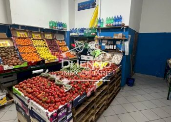 Negozio Via del Casale di San Basilio, Roma (zona San Basilio) - foto 21