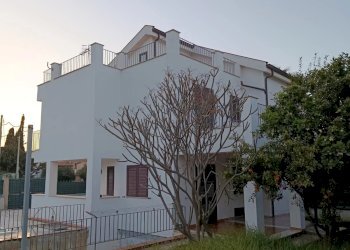 Villa Via Milioti, Carini - photo 2