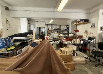 Magazzino via toti, Genova (zona Staglieno) - foto 4