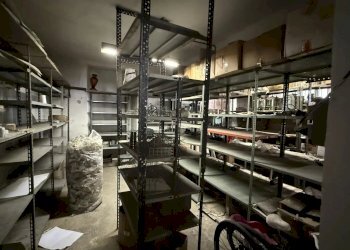 Magazzino via toti, Genova (zona Staglieno) - foto 5