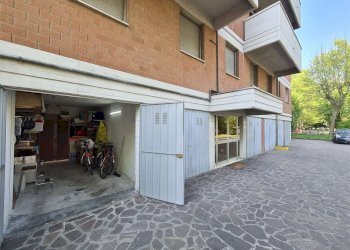 Trilocale Modena (zona Circoscrizione 1) - foto 32