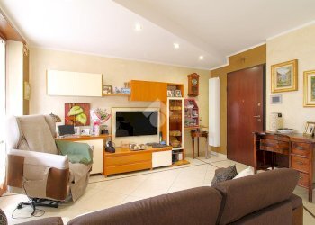 Trilocale Via De Gasperi, Santena - foto 3