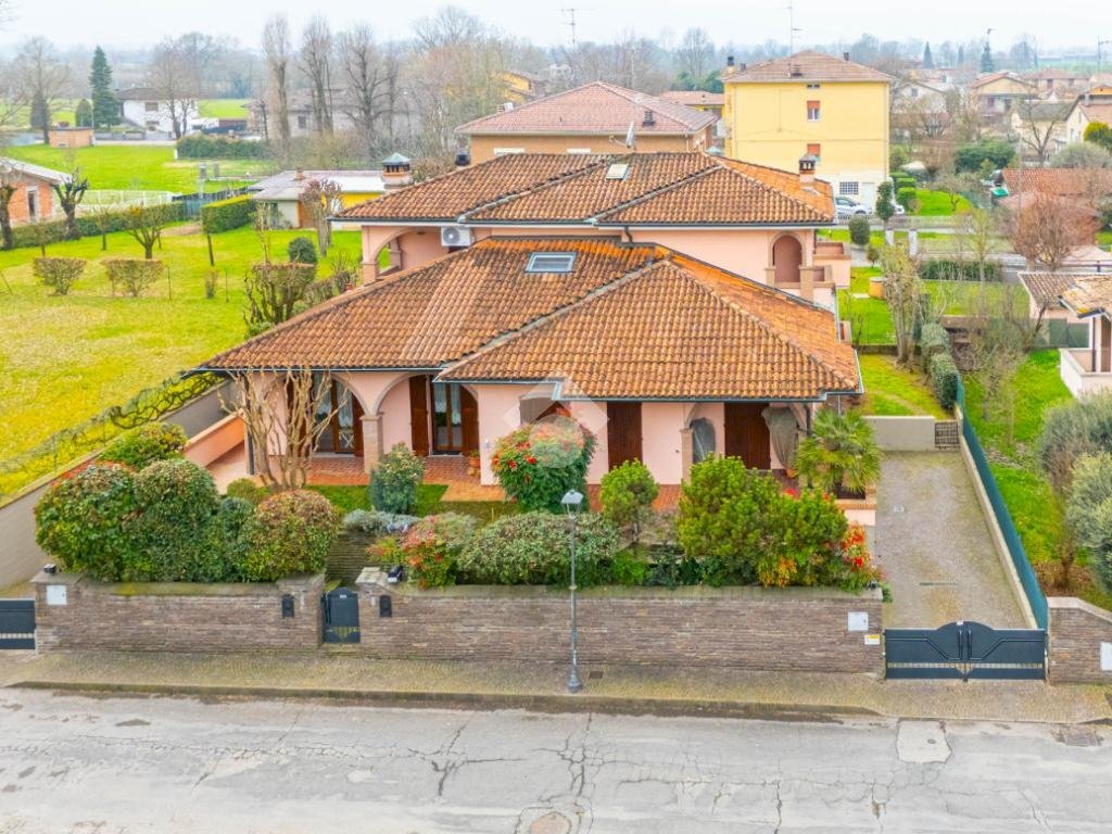Villa Via Enrico Fermi, Gattatico - foto 1