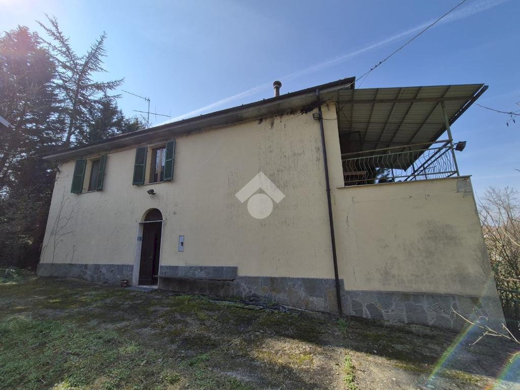 Casa indipendente Località Quartino, Melazzo - foto 1