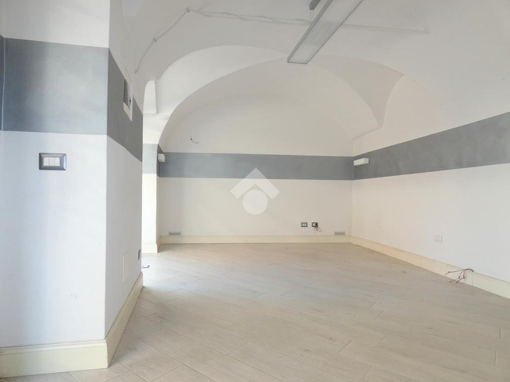 Commercial Activity Via garibaldi, Acqui Terme - photo 3