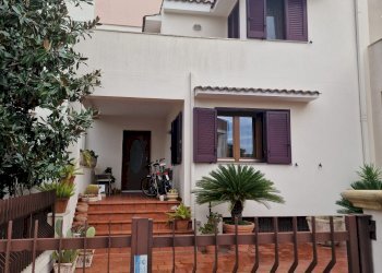 Villa a Schiera via reggio calabria, 9, Lecce - foto 1
