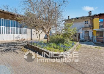 Cortile - Casa semi indipendente Borgo Gay, 4, Luserna San Giovanni - foto 41