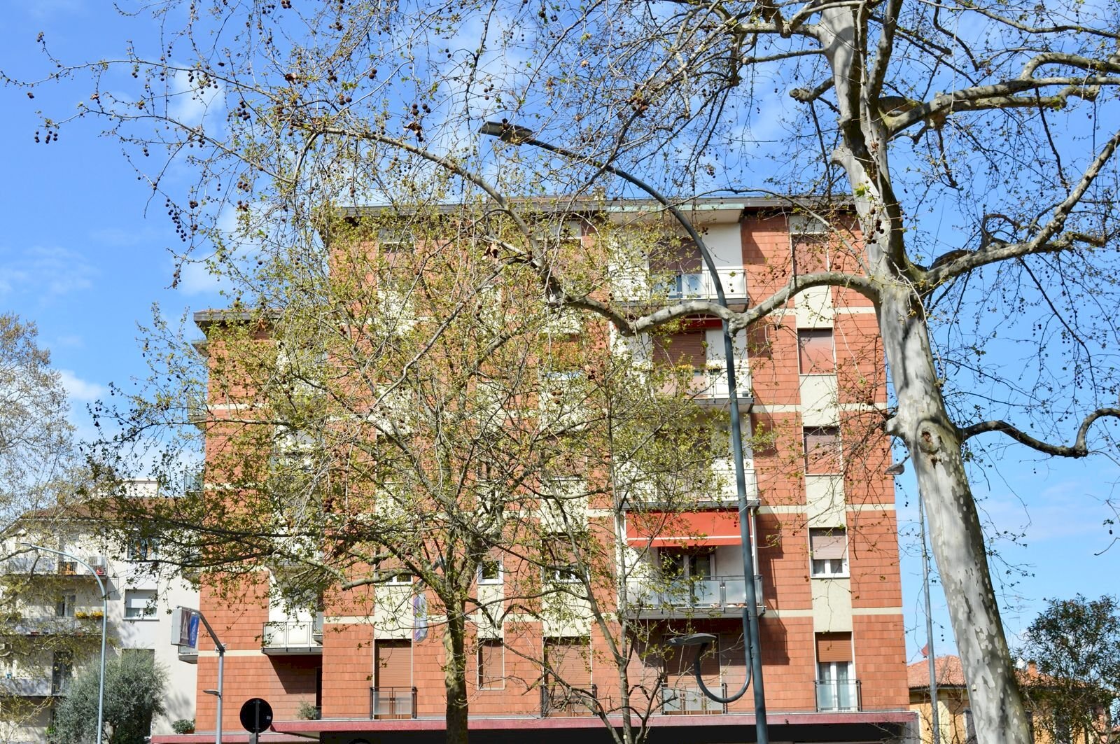 Quadrilocale via Valdossola, 19, Bologna (zona Costa Saragozza) - foto 1