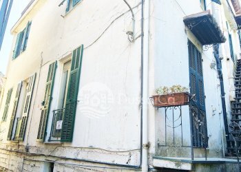 Two-room apartment Via Vigliani, 20, Dolceacqua - photo 5