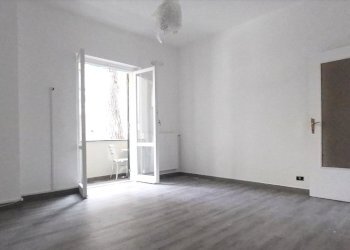 Bilocale Via Vercelli, frazione Cavi, Lavagna - foto 1