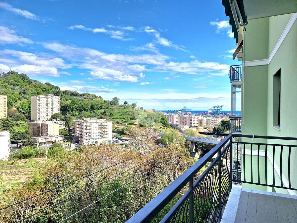 Quadrilocale Via G. Murtola, Genova (zona Palmaro) - foto 1