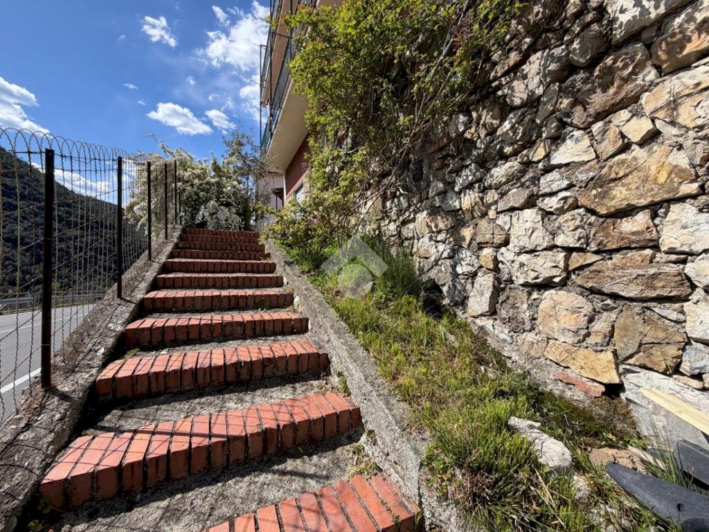 Appartamento Località Casali Lungo Statale, Castiglione Chiavarese - foto 2