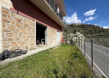 Appartamento Località Casali Lungo Statale, Castiglione Chiavarese - foto 3