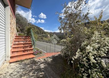 Appartamento Località Casali Lungo Statale, Castiglione Chiavarese - foto 9